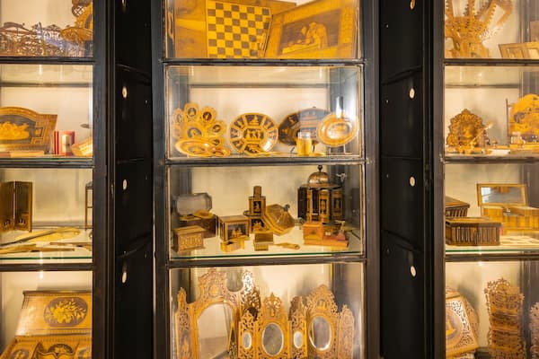 Museo Bottega della Tarsia Lignea showing heritage elements and interior views