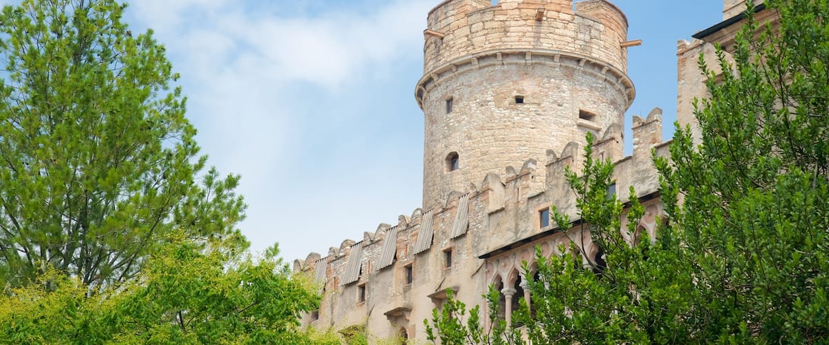 Castello del Buonconsiglio mit einem historische Architektur und Burg