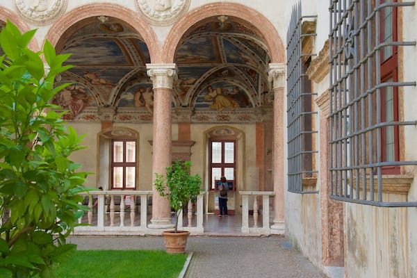 Castello del Buonconsiglio welches beinhaltet historische Architektur