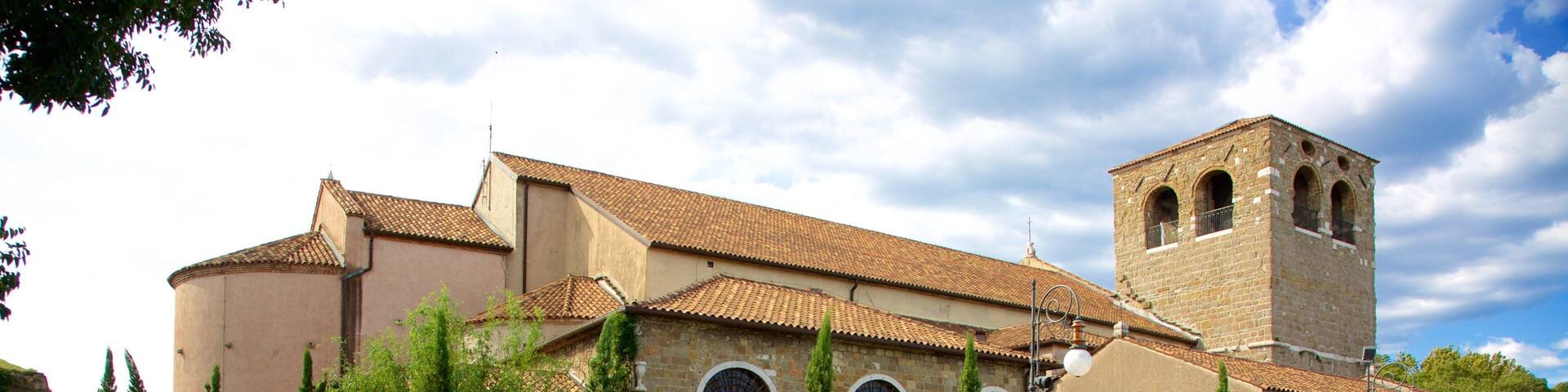 Catedral de San Justo mostrando una iglesia o catedral