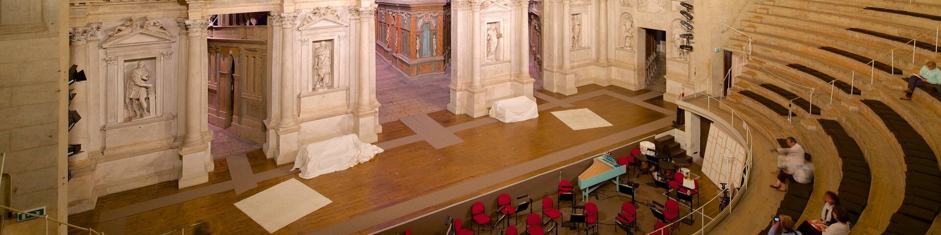 Vicenza featuring theater scenes and interior views