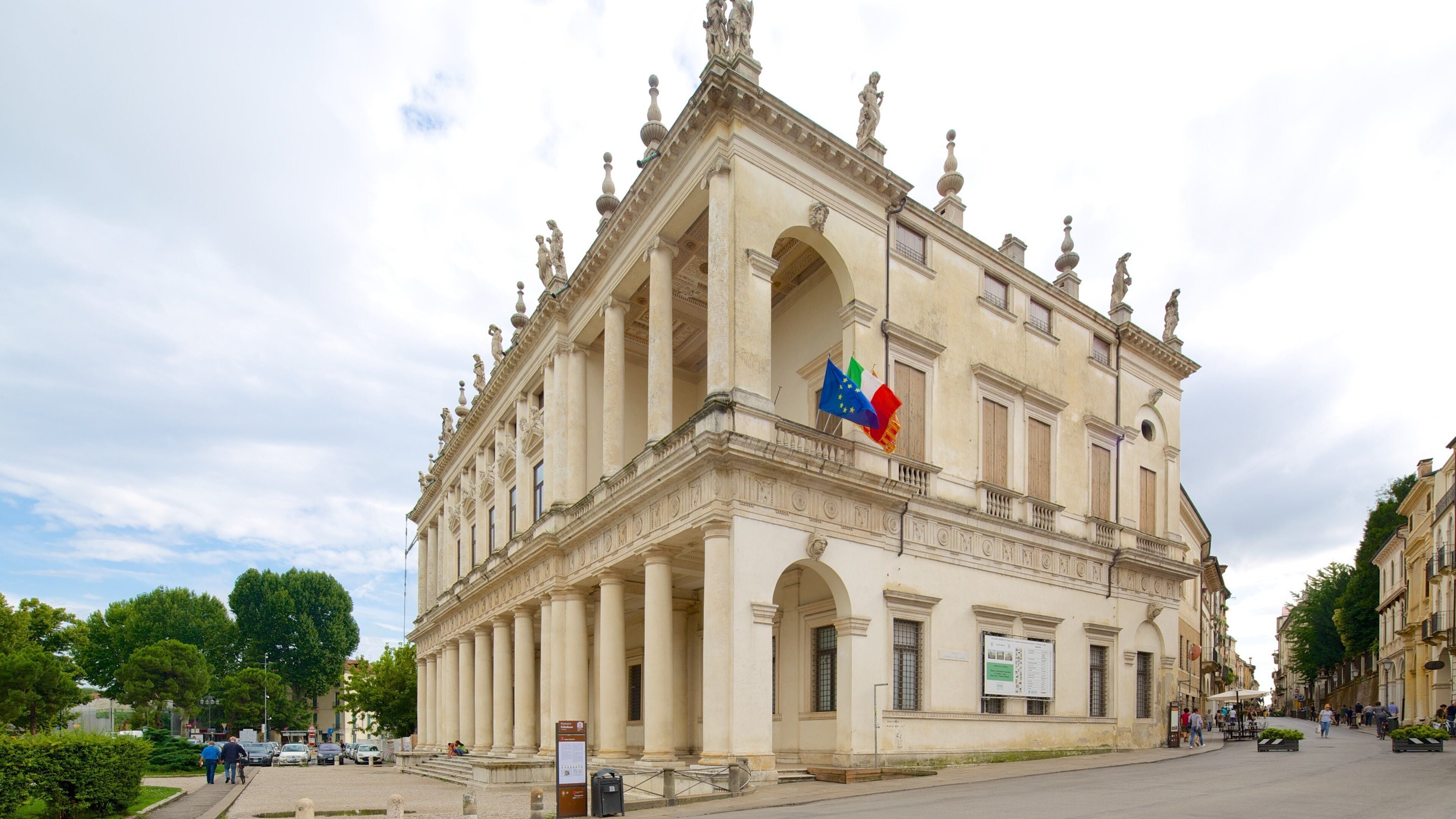 Palazzo Chiericati som omfatter kulturarvsgenstande, gadeliv og slot eller palads