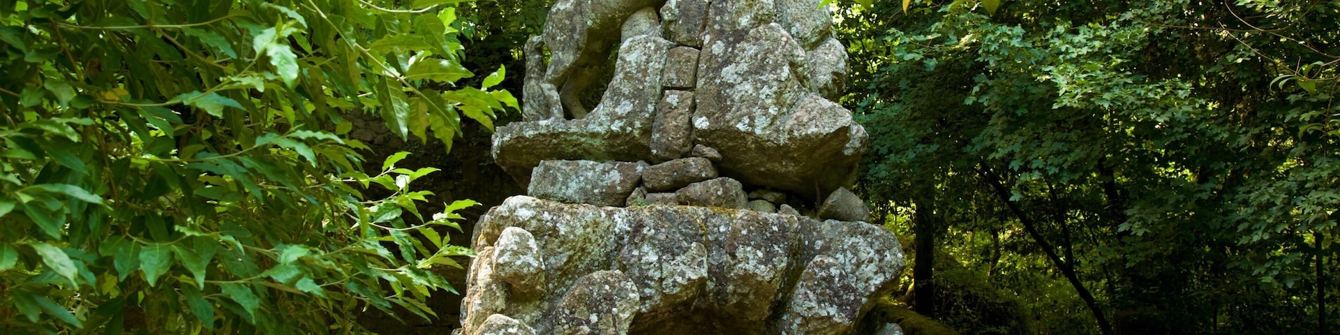 Parco dei Mostri welches beinhaltet Statue oder Skulptur und Park