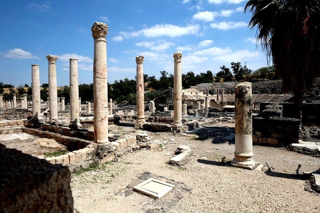 Bet She’an National Park houses the spectacular ruins of the glory that was the Roman and Byzantine city of Bet She’an. Rising above them is the high mound on which Biblical Bet She’an stood. Beit Shean was settled as early as the Chalcolithic era about 6000 years ago and has remained continually inhabited since then.

It is one of the oldest cities in Israel. Like most places in Israel Beit Shean has several names – Scythopolis, Tel Beit Shean, Tel el-Husn, Tel el-Hosn, Beisan, and Nysa. It is located in the Galilee region of northern Israel where the Harod Valley and Jordan Valley meet, and south of the Sea of Galilee and east of the Jordan River and is one of the country’s largest archaeological sites. 