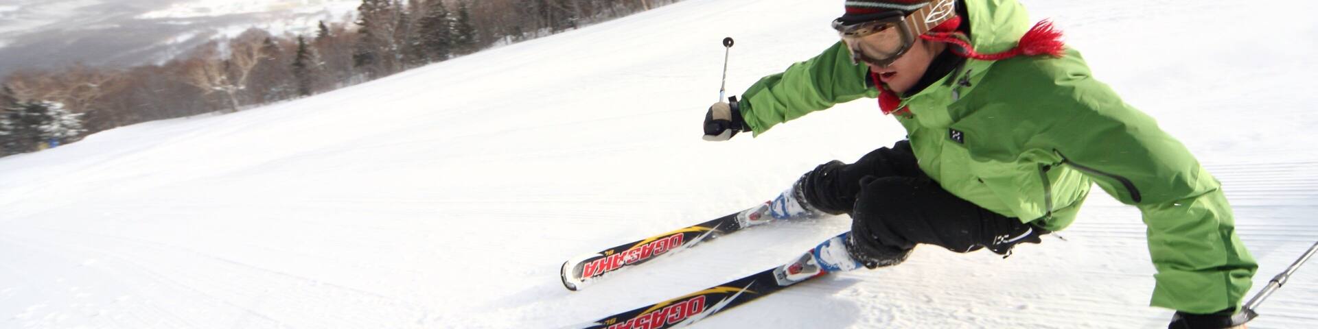 Appi Kogen Ski Resort showing snow and snow skiing as well as an individual male