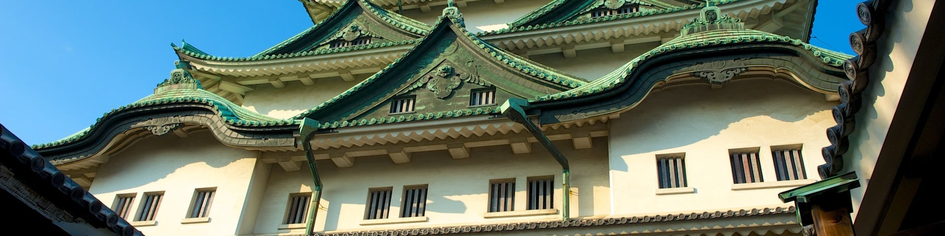 Castelo de Nagoya que inclui arquitetura de patrimônio