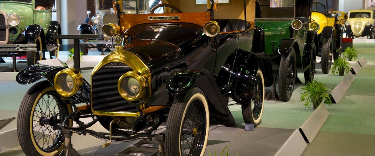 Museo Conmemorativo de Tecnología e Industria de Toyota que incluye vista interna