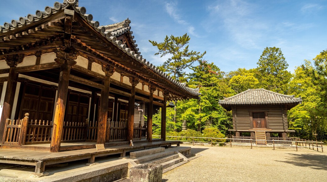 Toshodai-ji Temple featuring heritage elements and a temple or place of worship