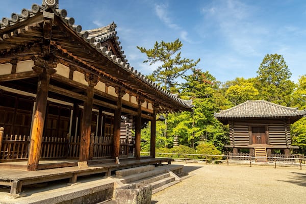 Toshodai-ji Temple featuring heritage elements and a temple or place of worship