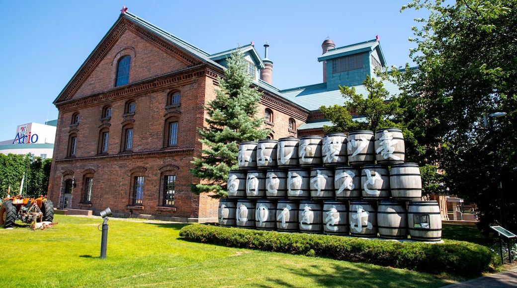 Sapporo Beer Museum showing heritage elements