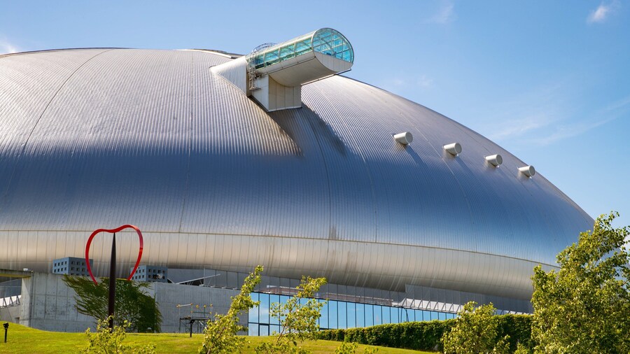 Sapporo Dome featuring modern architecture
