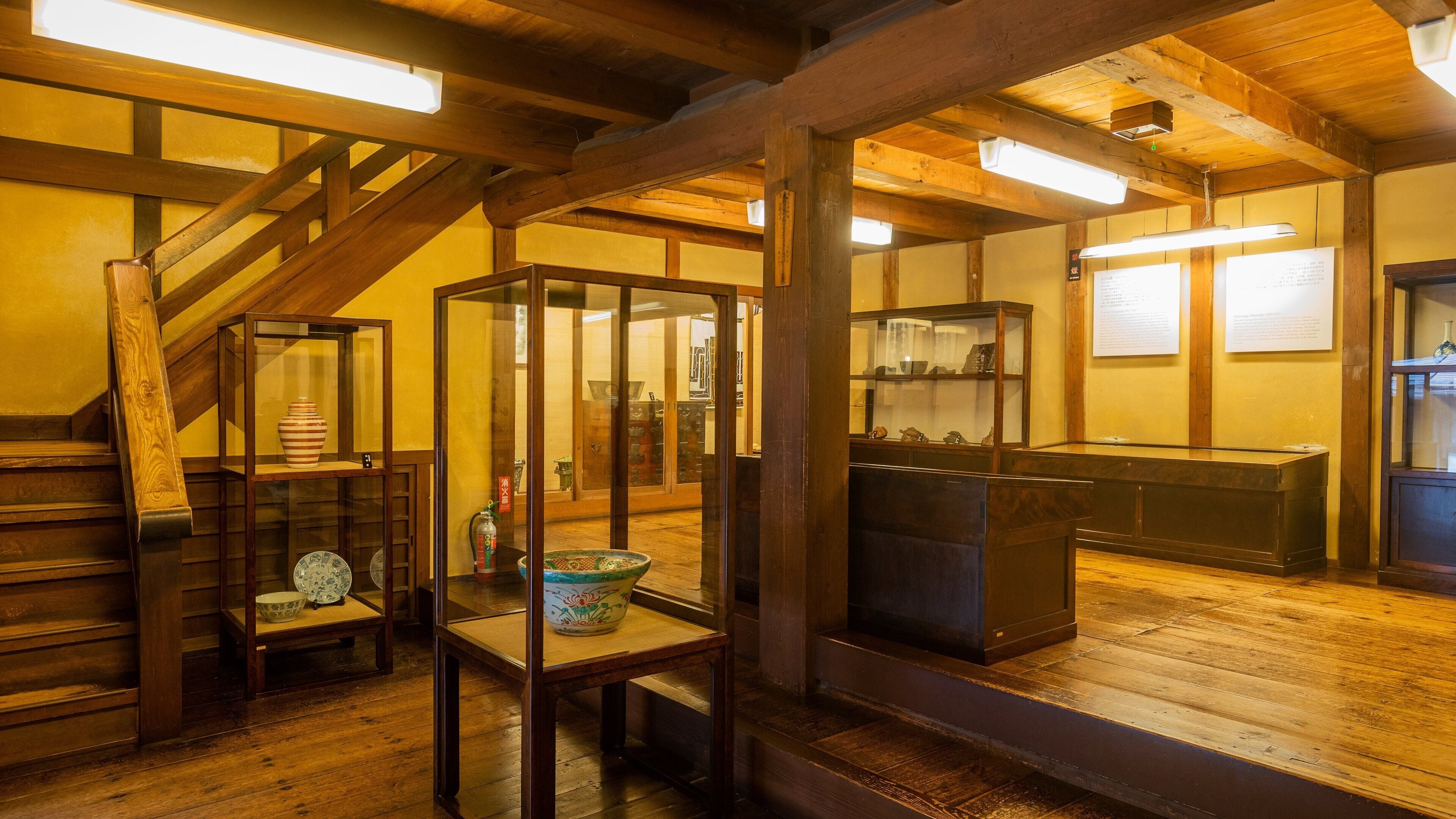 Kusakabe Mingei-kan showing interior views