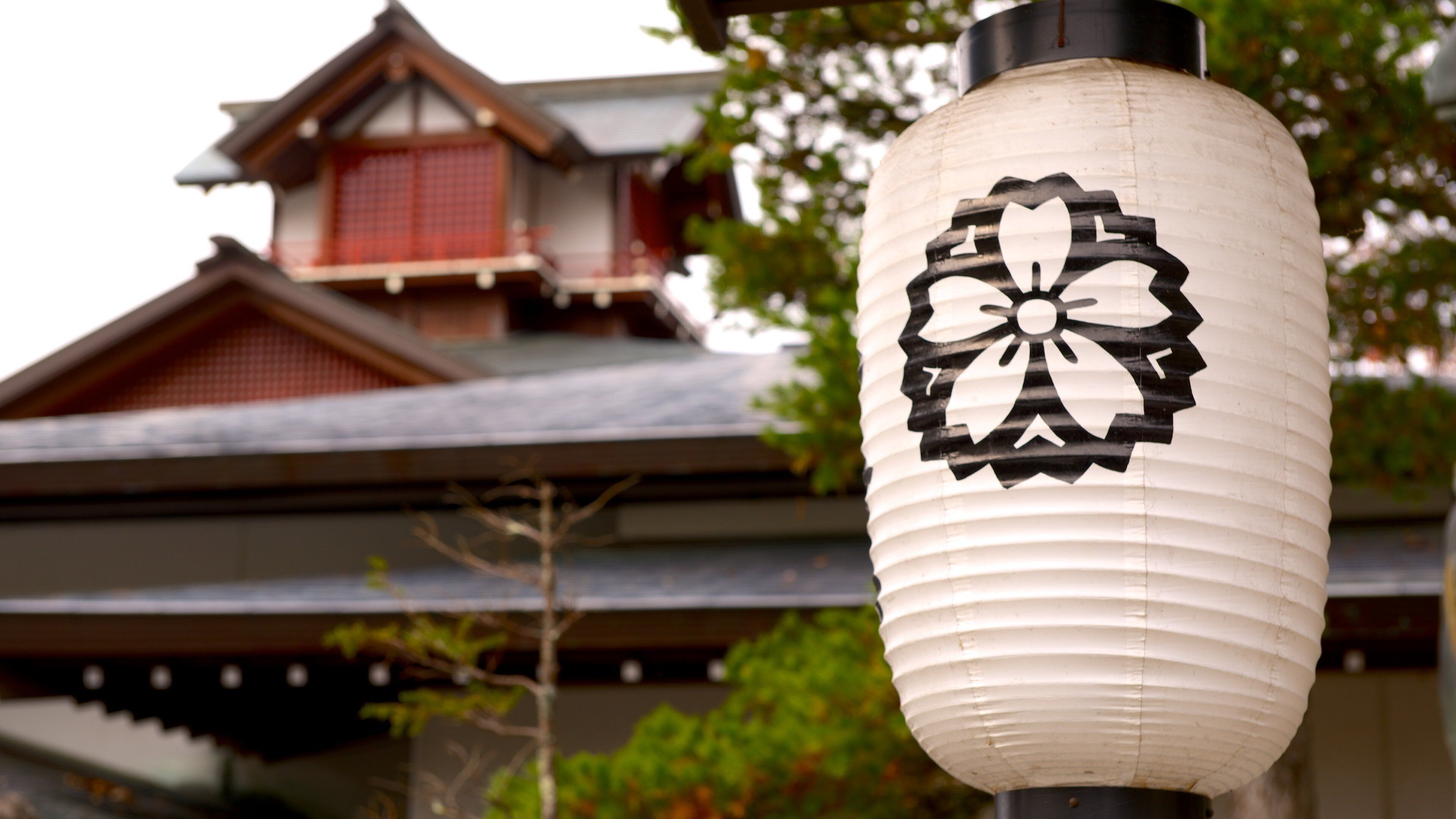 Takayama Yatai Kaikan featuring a temple or place of worship