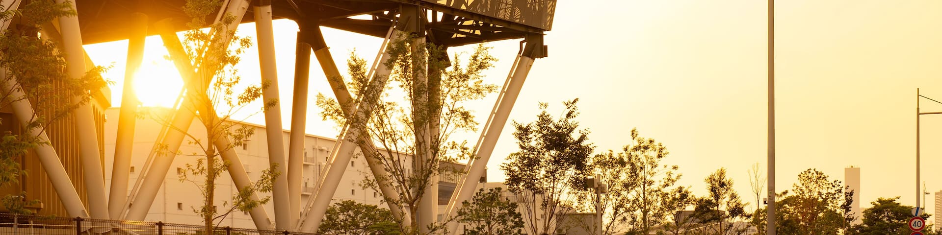 夕日の有明テニスの森公園