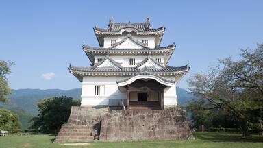 uwajima castle