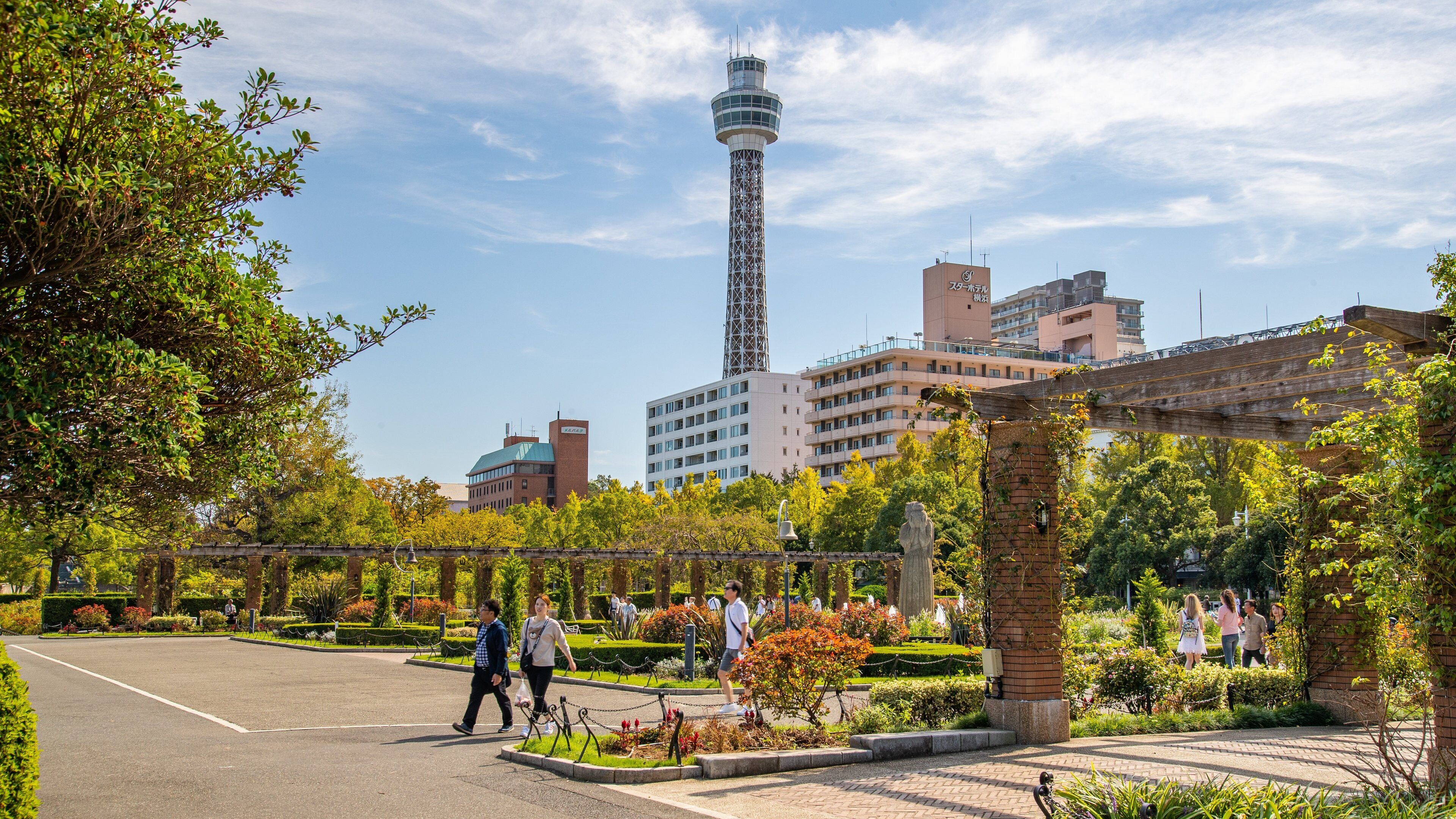 Yamashita Park featuring a garden as well as a couple
