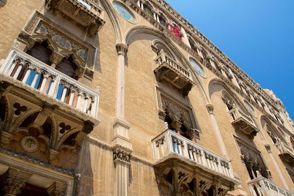 Bari mit einem historische Architektur