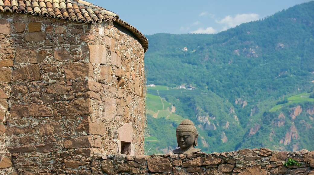 Messner Mountain Museum Firmian which includes heritage architecture and château or palace