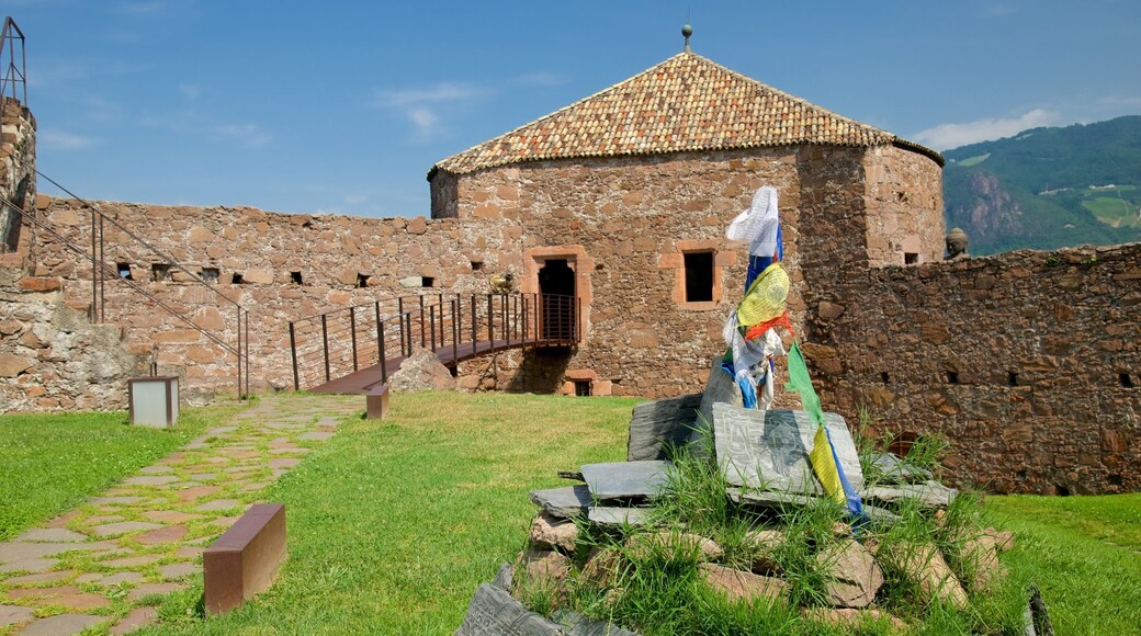 Messner Mountain Museum Firmian which includes heritage elements
