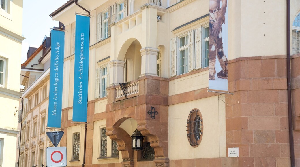 Museo Archeologico dell\'Alto Adige showing signage and heritage architecture