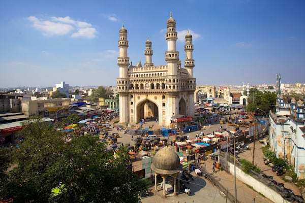 Charminar showing a square or plaza, a city and a monument