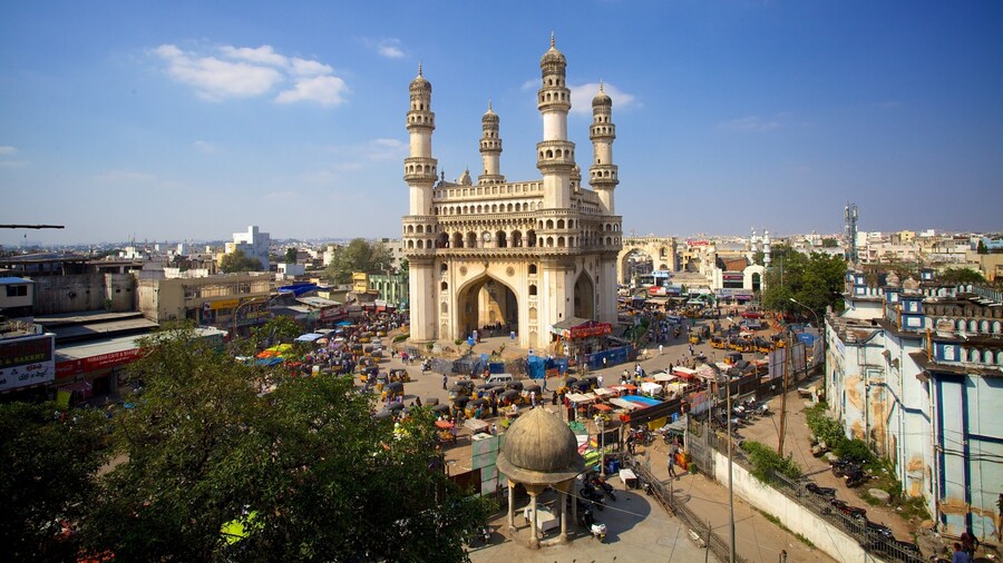 Charminar which includes a city, a monument and heritage architecture