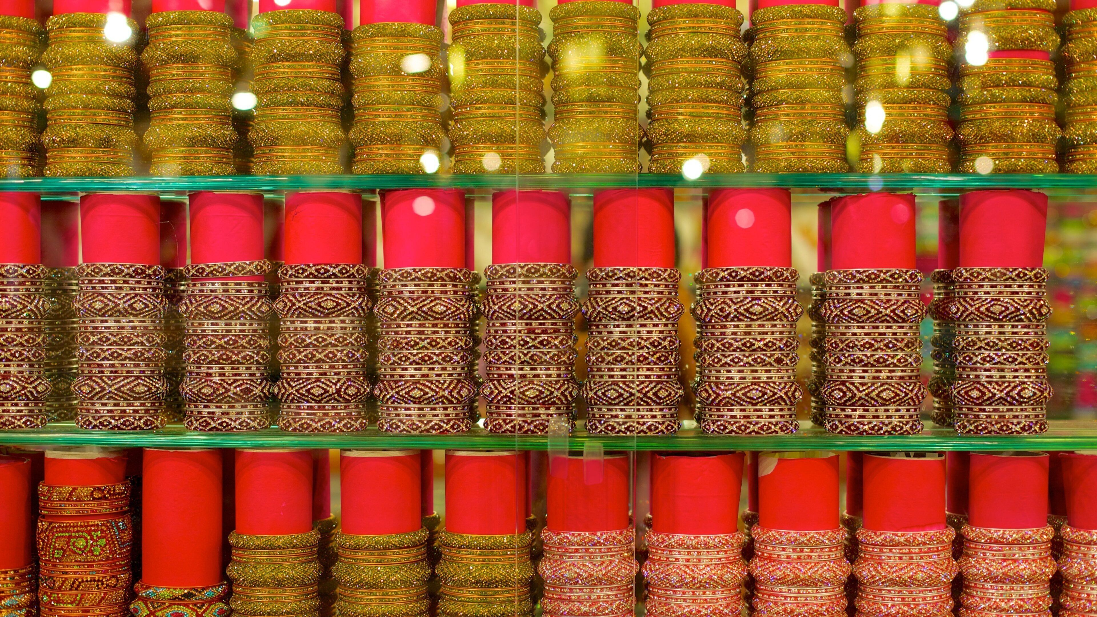 Charminar which includes art and interior views