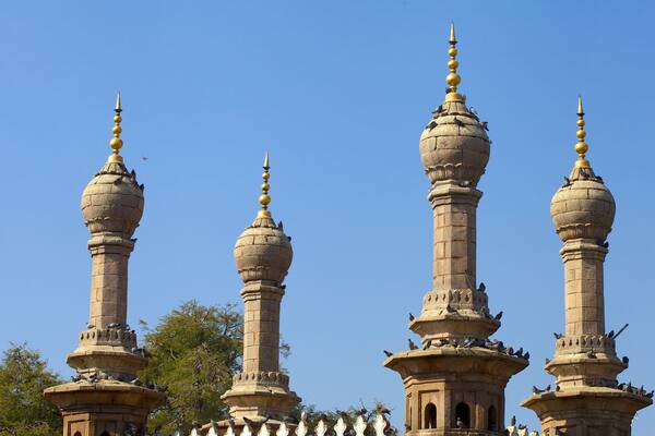 Mecca Masjid featuring heritage architecture, a mosque and religious elements