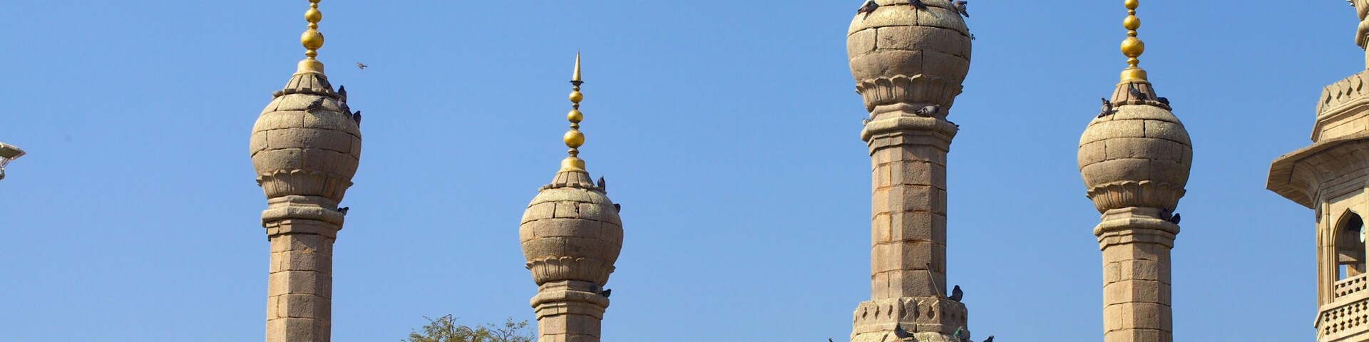 Mecca Masjid featuring heritage architecture, a mosque and religious elements