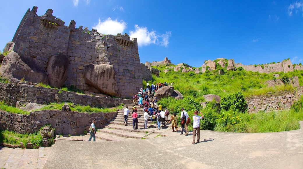 Golconda Fort featuring a castle, landscape views and a ruin
