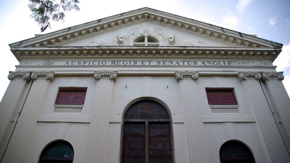 St. Andrew\'s Kirk showing a church or cathedral and heritage elements