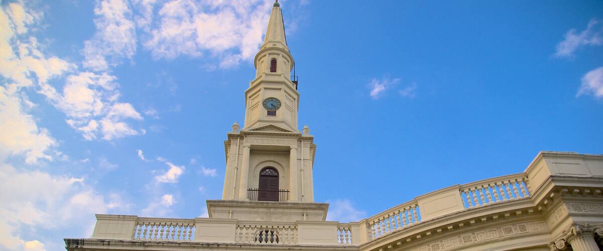 St. Andrew\'s Kirk showing a church or cathedral and heritage elements