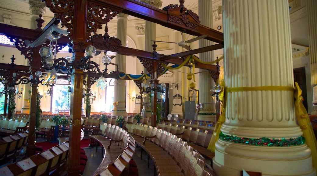 セント アンドリューズ教会 フィーチャー 屋内の眺め と 教会あるいは大聖堂