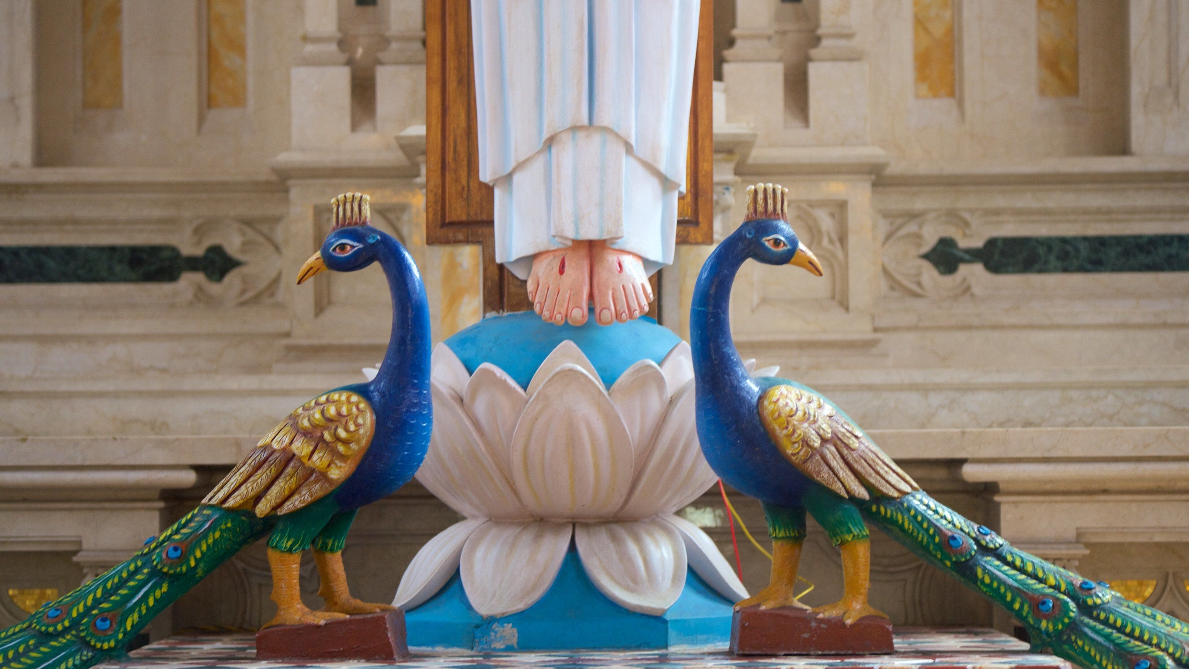 산 톰 성당 이 포함 교회 또는 성당