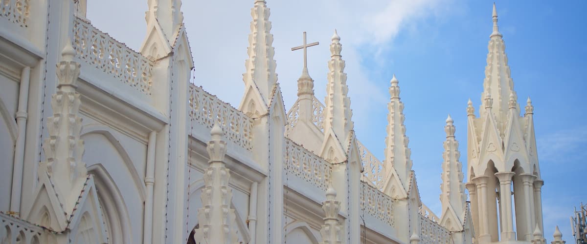 San Thome Cathedral qui includes patrimoine architectural et église ou cathédrale
