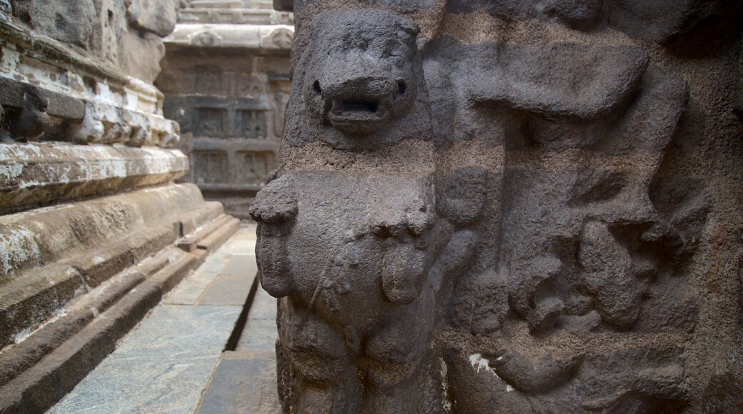Templo de Shore que inclui um templo ou local de adoração e arquitetura de patrimÎnio