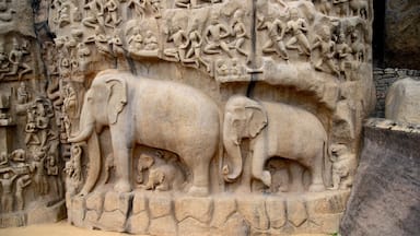 Ganesha Ratha which includes art