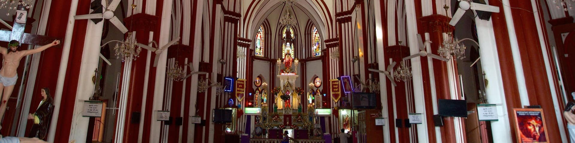 Sacred Heart of Jesus which includes a church or cathedral, heritage architecture and heritage elements