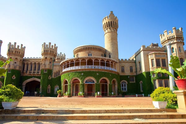 Bangalore Palace which includes heritage elements, heritage architecture and a castle