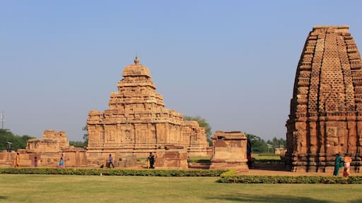 Pattadakal, Paṭṭadakallu or Raktapura, is a complex of Hindu and Jain temples in northern Karnataka (India). Located on bank of Malaprabha River in Bagalakote. Worled Heritage Site