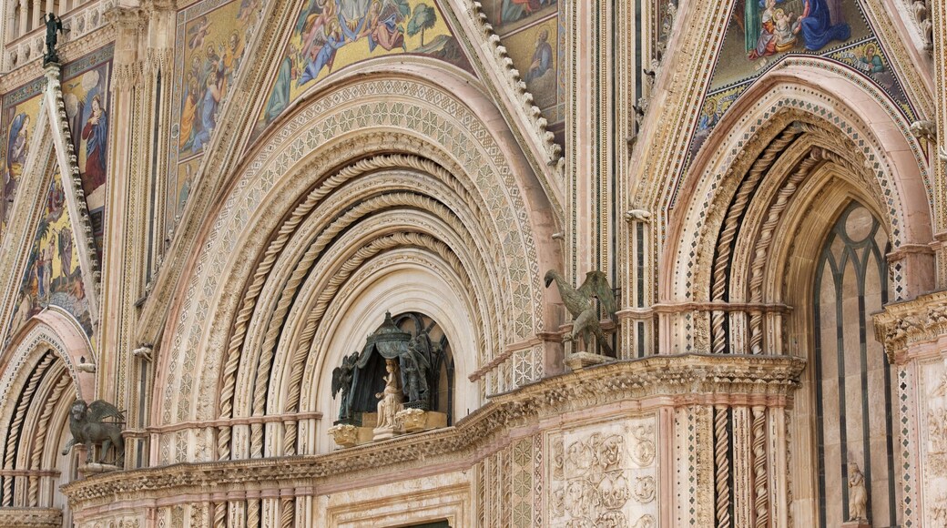 オルヴィエートのドゥオーモ フィーチャー 遺跡