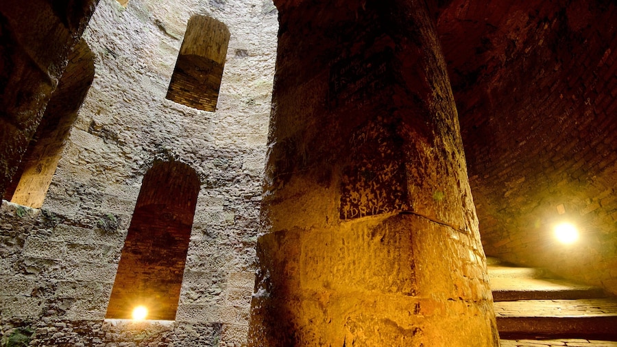 St. Patrick\'s Well which includes interior views and heritage architecture