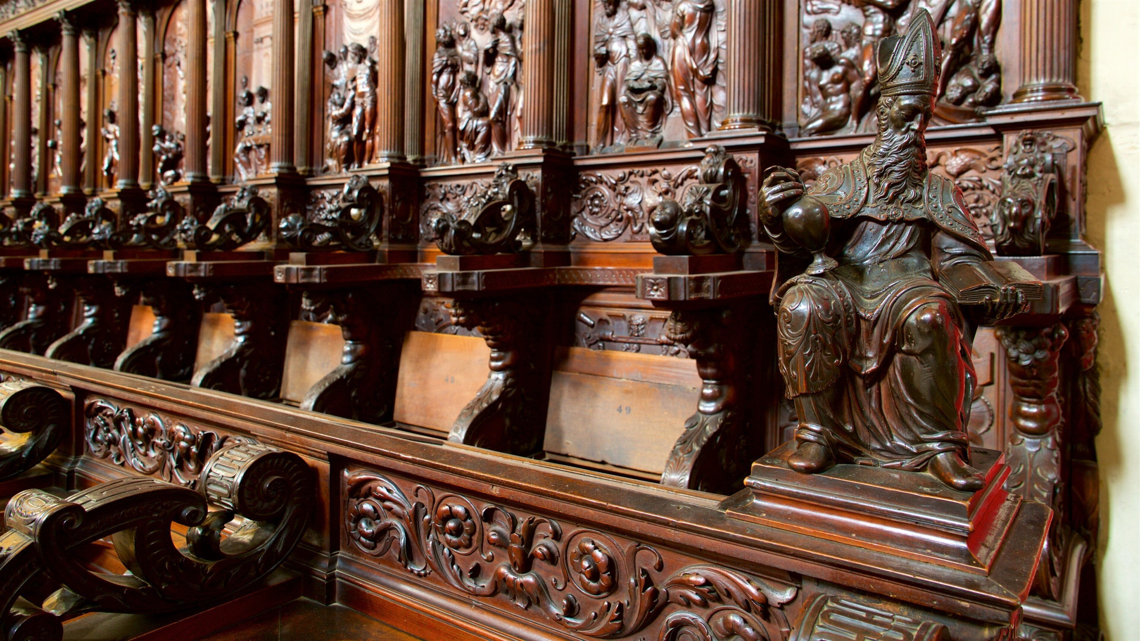 Basilica of St. Giustina which includes a church or cathedral, religious elements and heritage elements