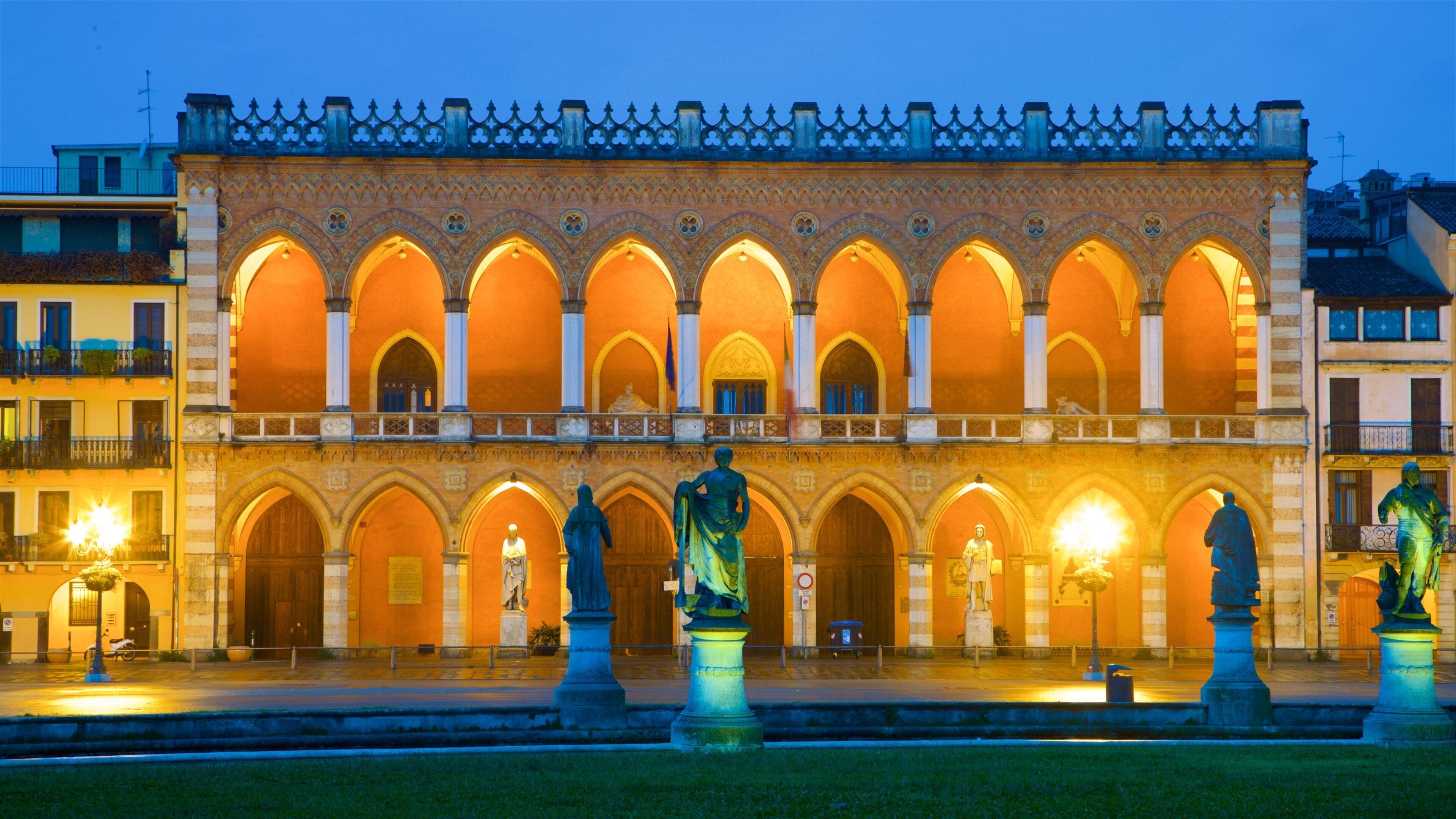 Prato della Valle featuring heritage elements, a statue or sculpture and night scenes