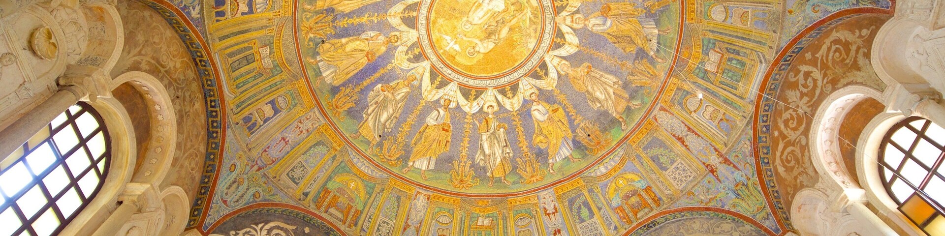 Batistério de Neon que inclui elementos religiosos, vistas internas e uma igreja ou catedral