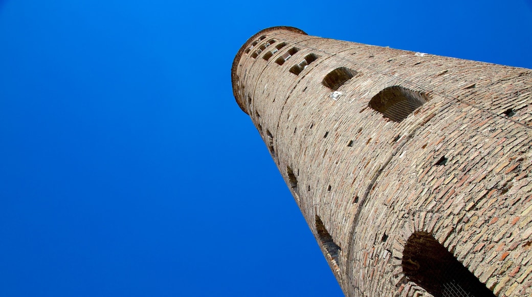 Basiliek van Sant\' Apollinare Nuovo bevat historisch erfgoed en historische architectuur