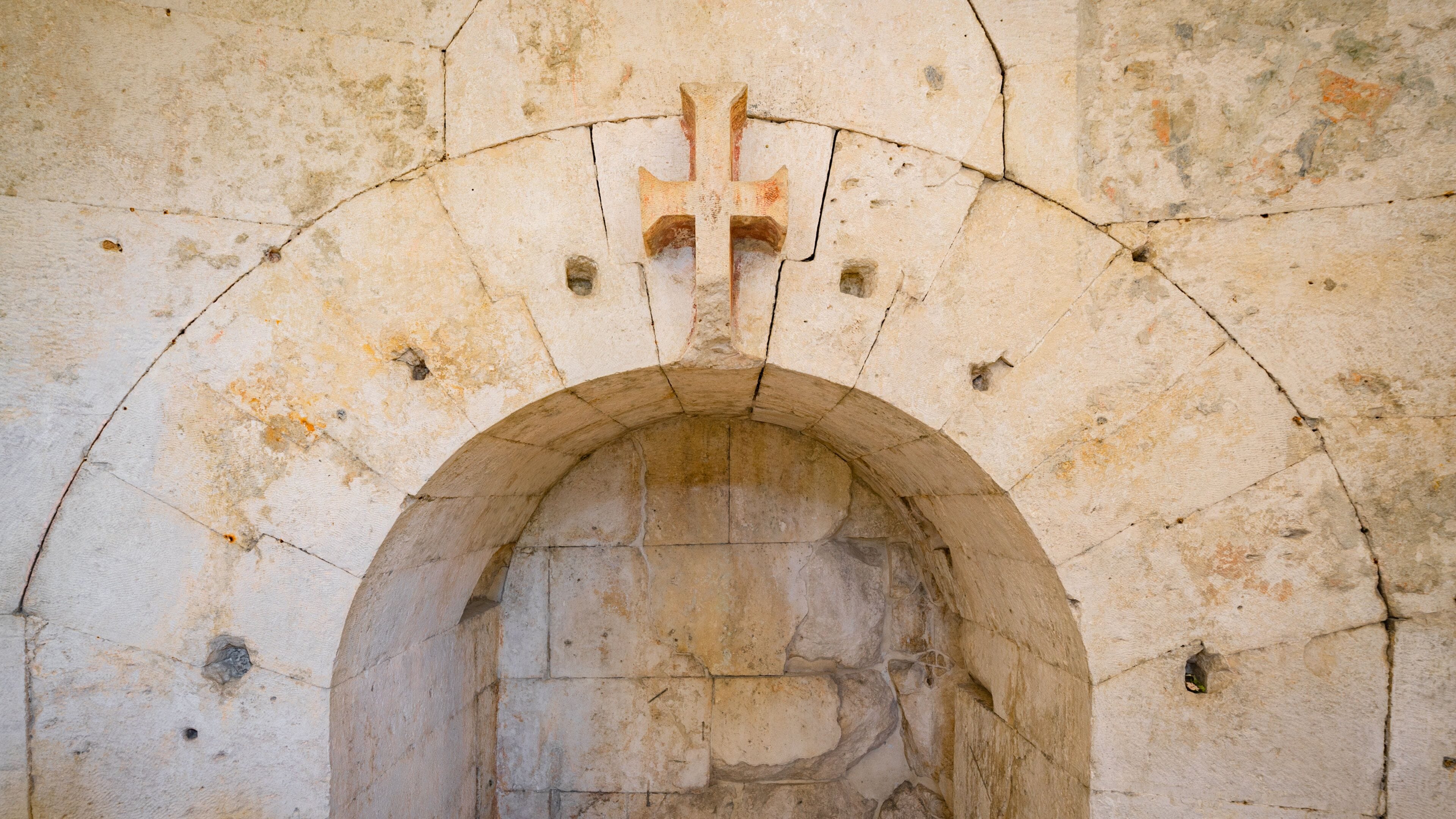 Mausoleum of Theodoric which includes heritage elements