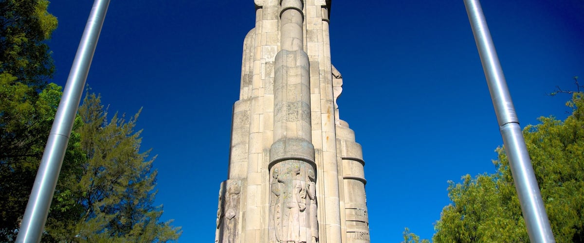 Quetzaltenango Central Park featuring heritage elements