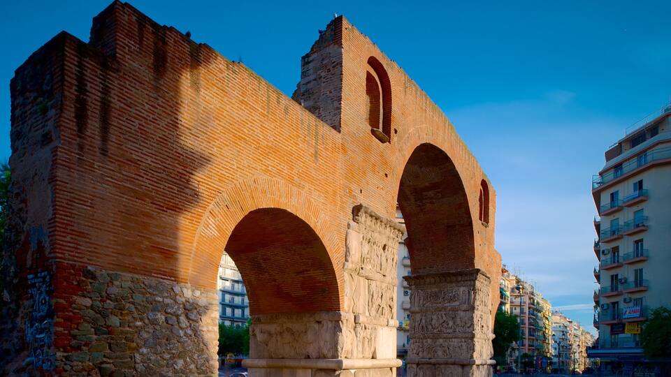 Arch of Galerius featuring heritage elements