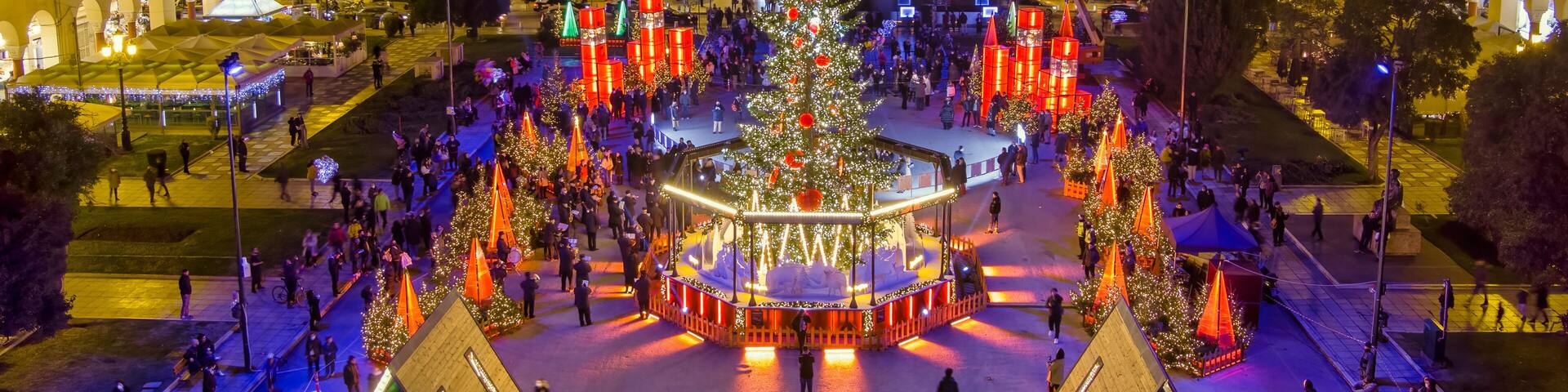 Aristotelous Square in Thessaloniki which was decorated for Christmas